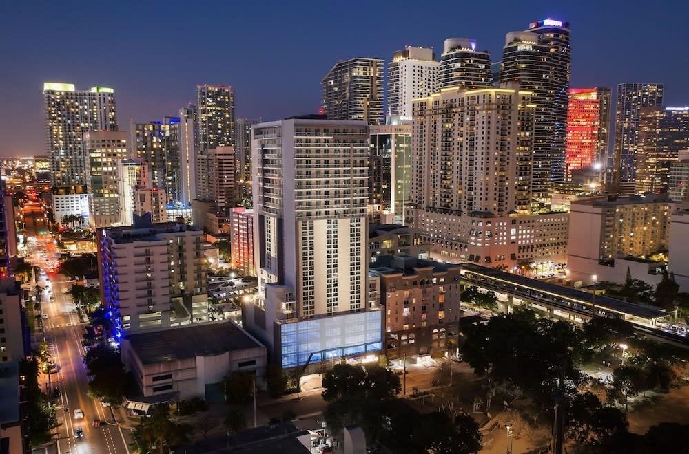 Atwell Suites Miami Brickell by IHG photo 2