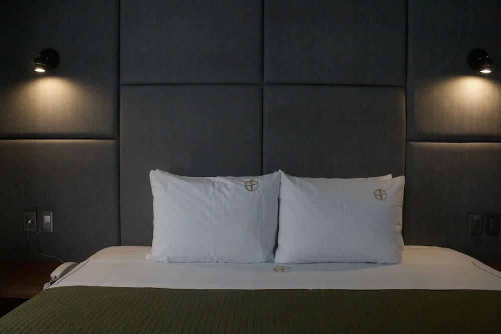 Hotel Grand One Plaza
