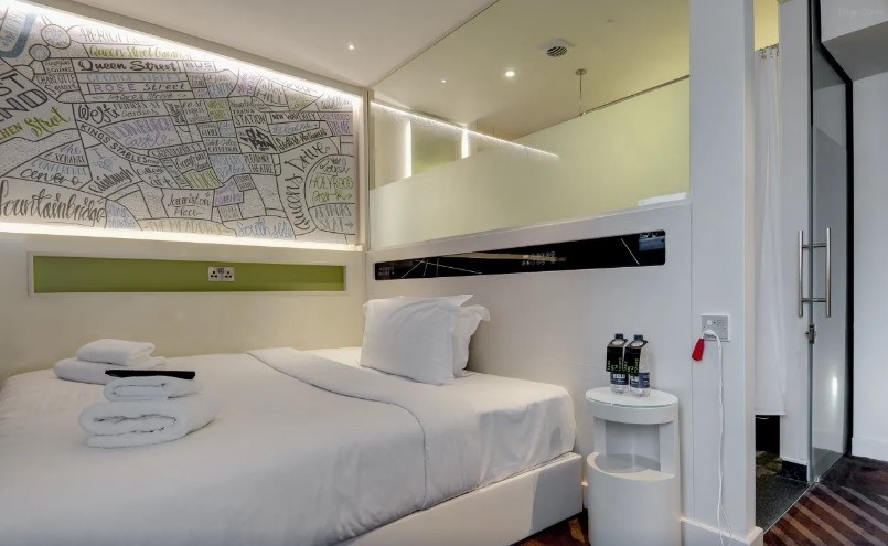 hub by Premier Inn London Paddington - Paddington Station photo 4