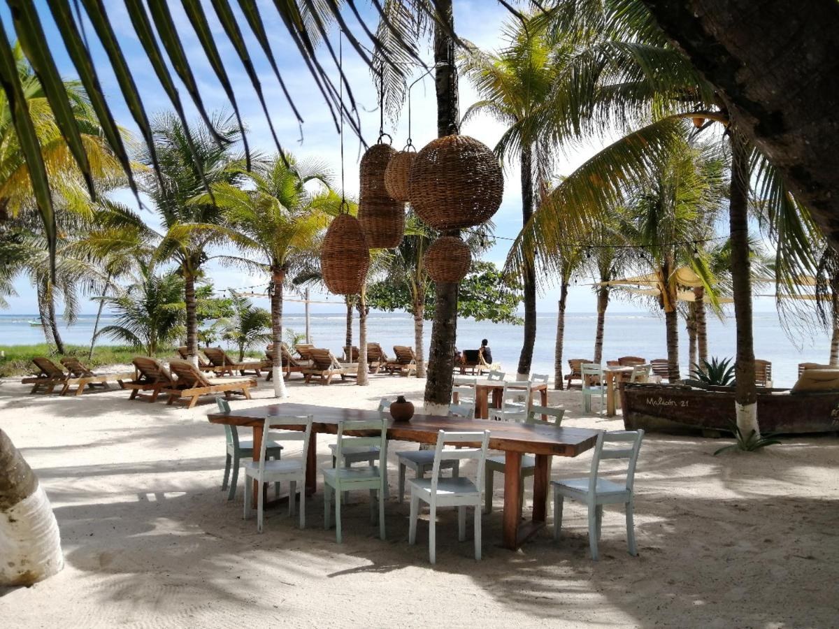 NOAH BEACH HOTEL & SUITES