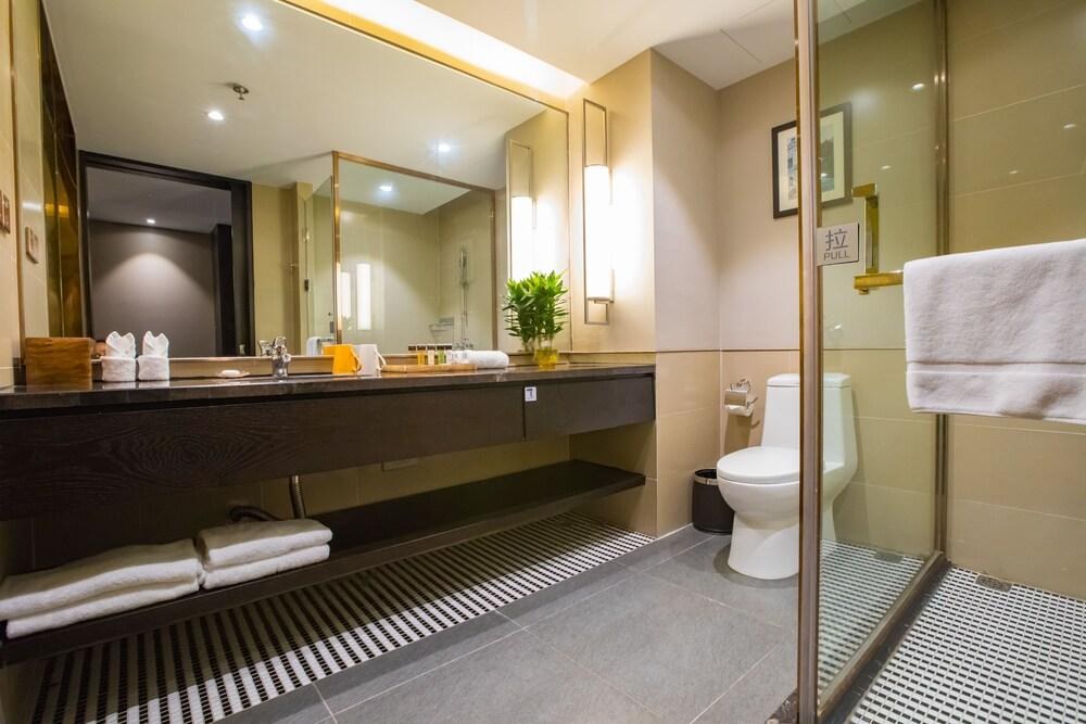 Ramada Shanghai Songjiang photo 1