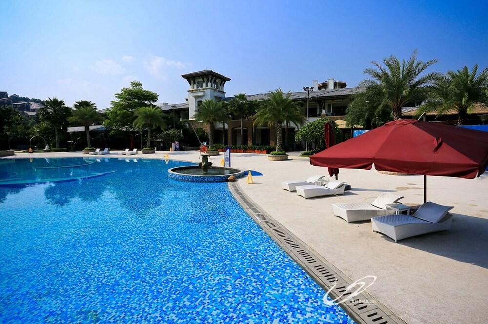 Country Garden Holiday Hot Spring Hotel photo 2