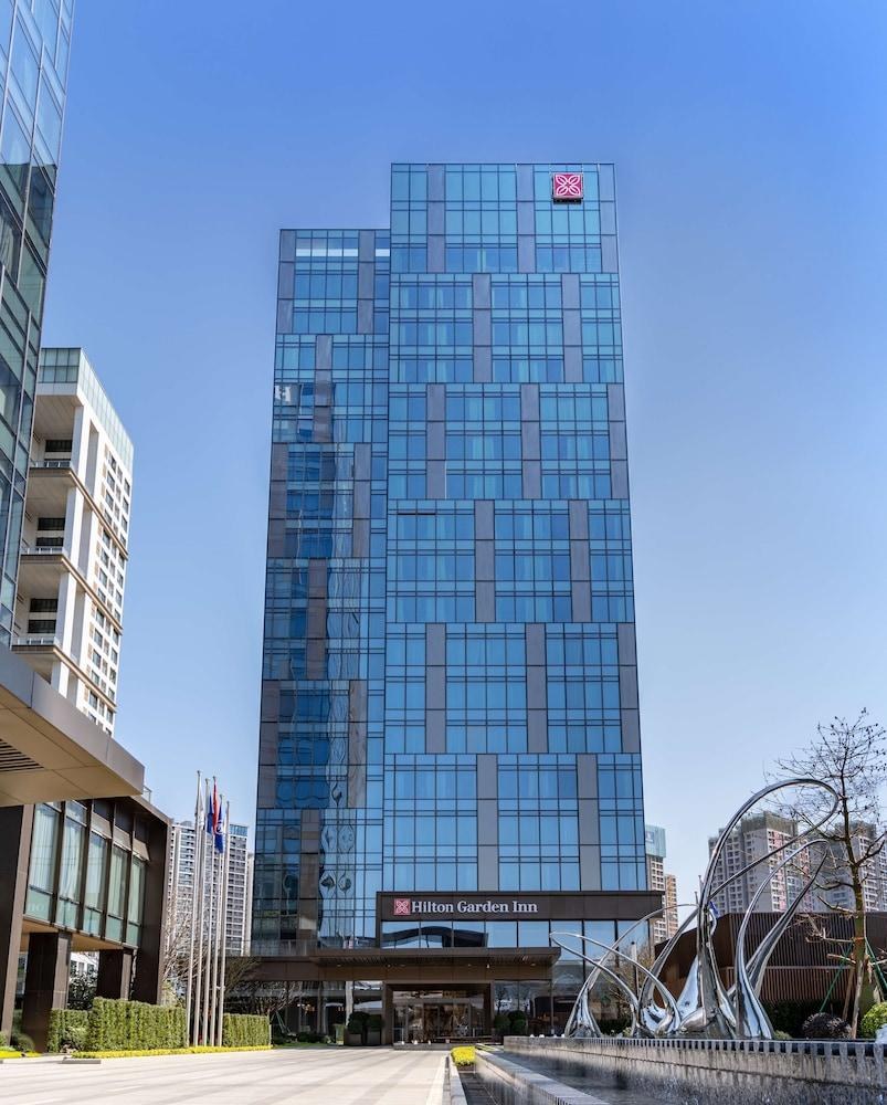 Hilton Garden Inn Shenzhen World Exhibition & Convention Center photo 1
