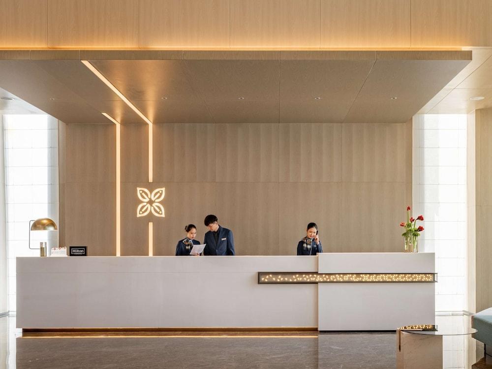 Hilton Garden Inn Shenzhen World Exhibition & Convention Center photo 3