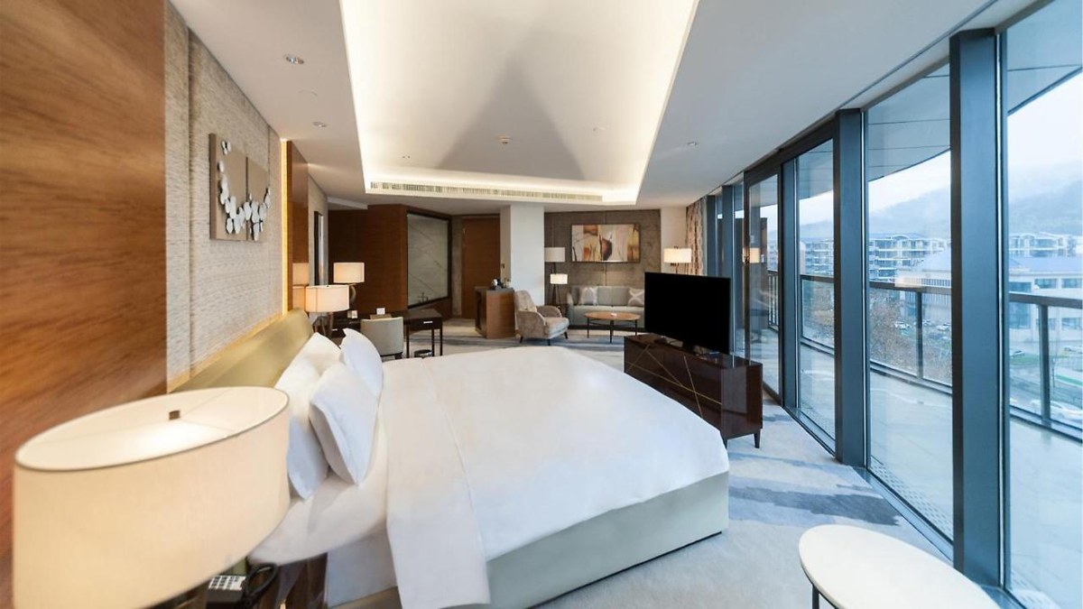 HOLIDAY INN NANJING XUANWU LAKE photo 4