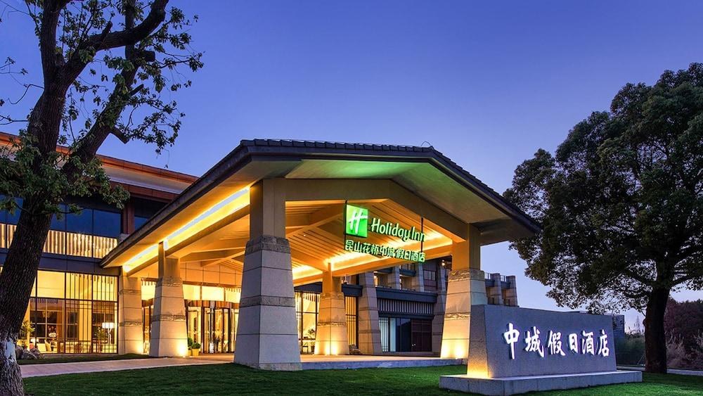 HOLIDAY INN KUNSHAN HUAQIAO