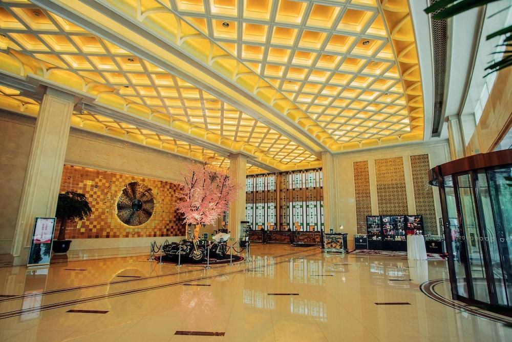 Tonino Lamborghini Hotel Kunshan City Center - Package photo 2