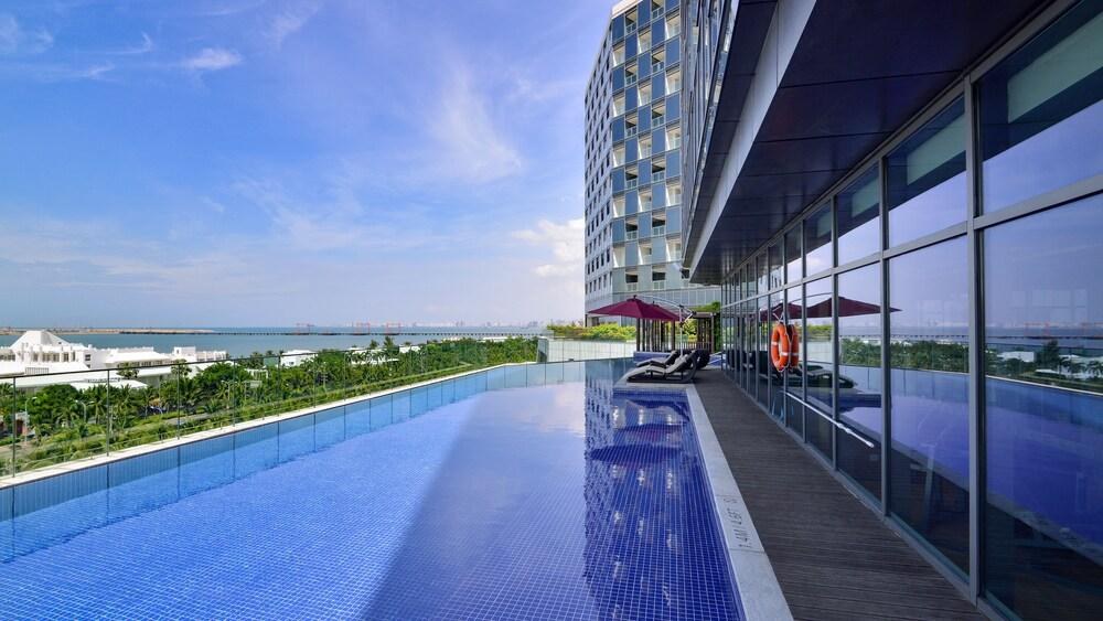 Holiday Inn Haikou West Coast photo 2