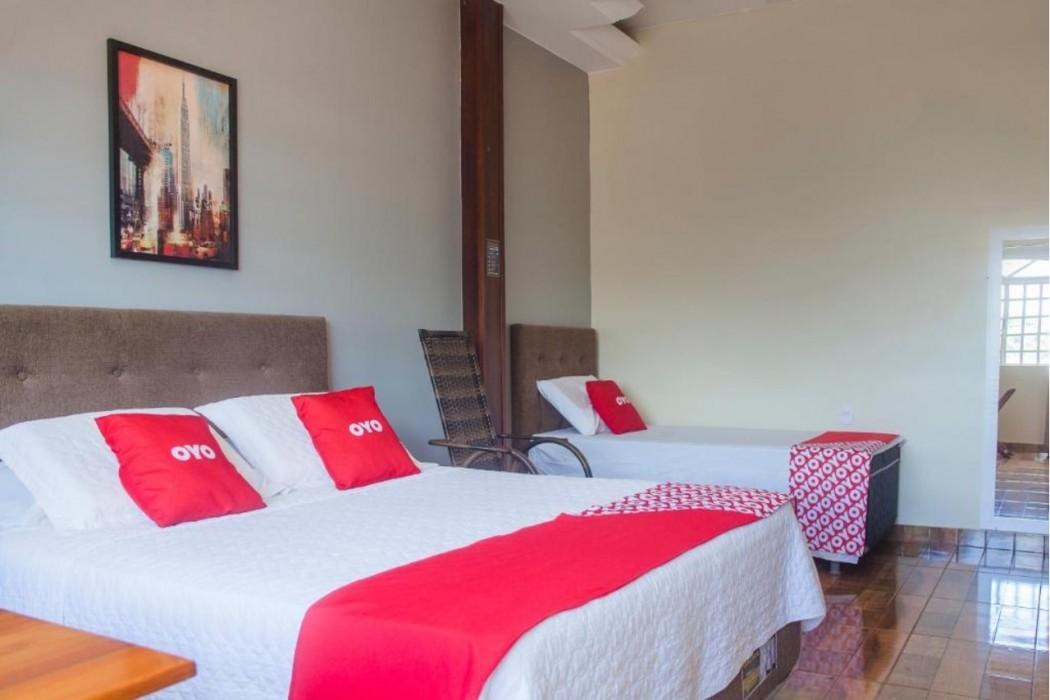 OYO M&J Hotel photo 1