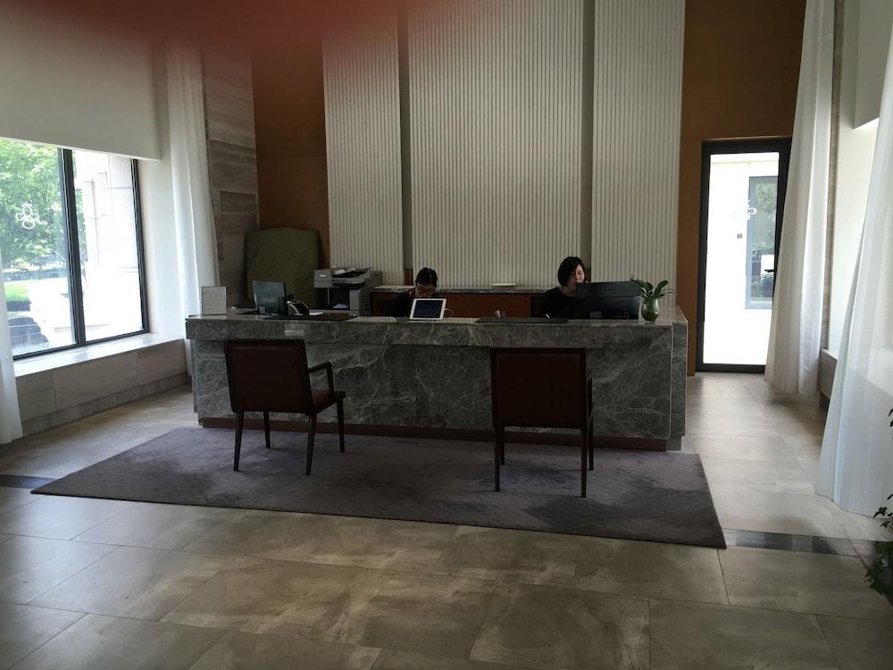Green Court Place Jin Qiao Middle Ring Shanghai photo 4