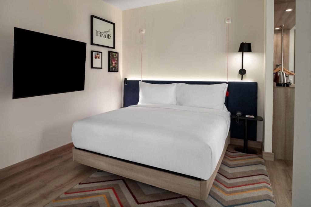 Hampton by Hilton Istanbul Merter photo 2