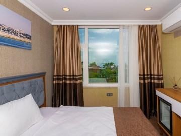 Golden Sand Hotel photo 4