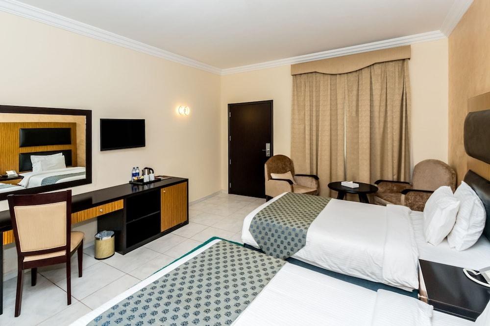 Flamingo Beach Hotel photo 3