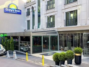 Days Inn by Wyndham Istanbul Bomonti photo 2