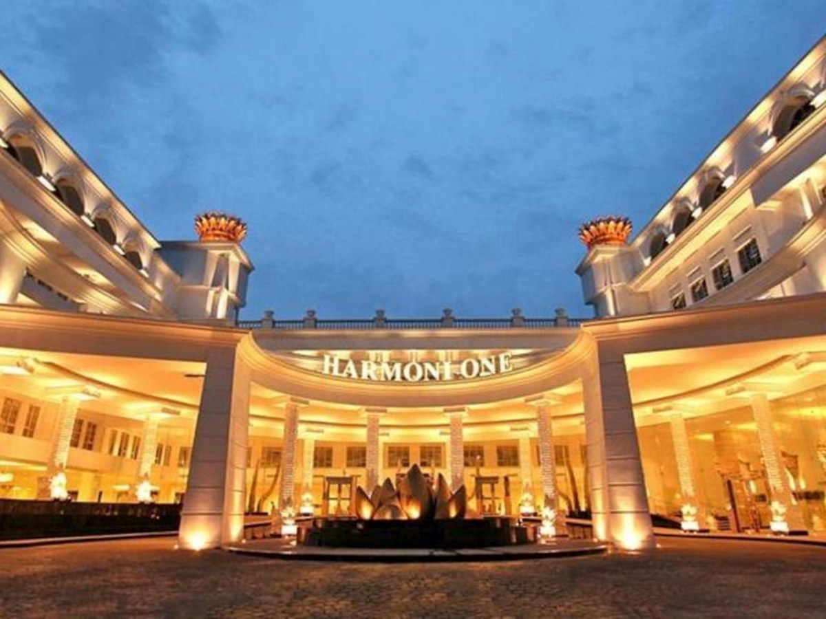 Harmoni One Convention Hotel & Service Apartments photo 2