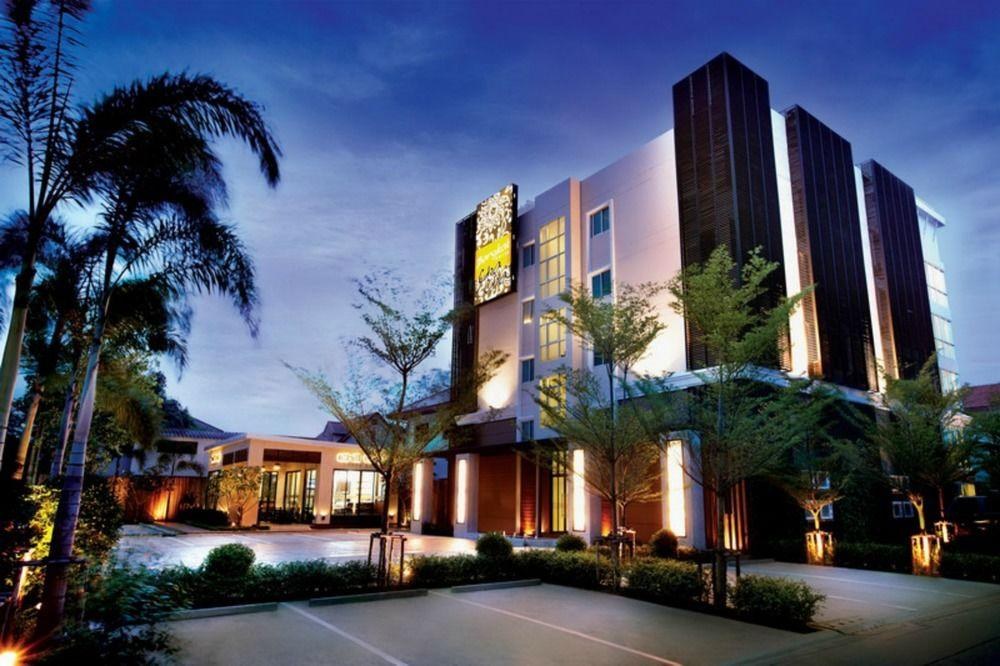 Collection O The Bangkok Cha Cha Suite