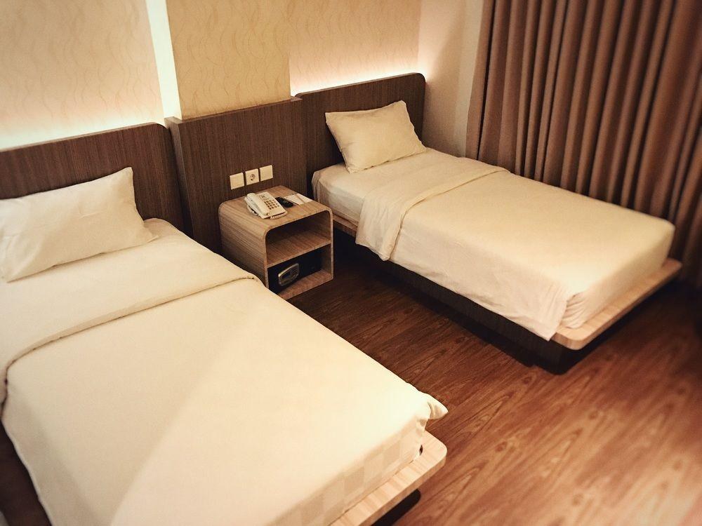 M Premiere Hotel photo 4