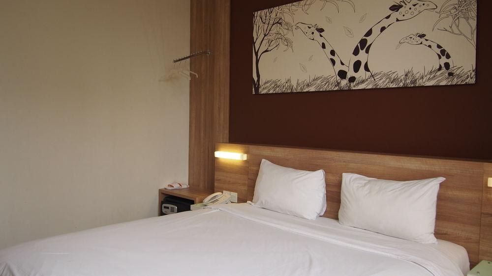 G7 Hotel photo 4