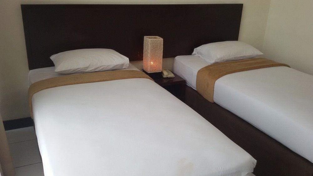 N1 Hotel Tanah Abang photo 4