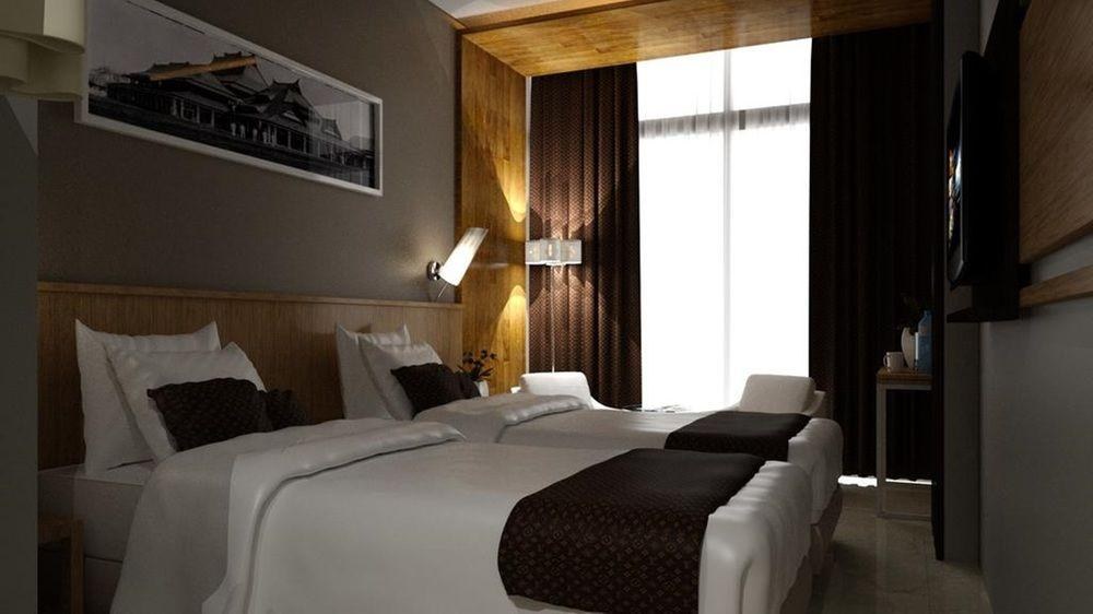 Pasar Baru Square Hotel Bandung Powered by Archipelago photo 3