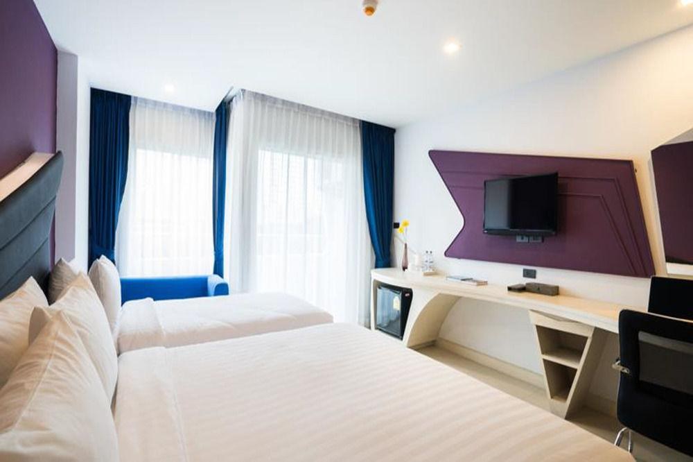 Blue Boat Hotel JC photo 3