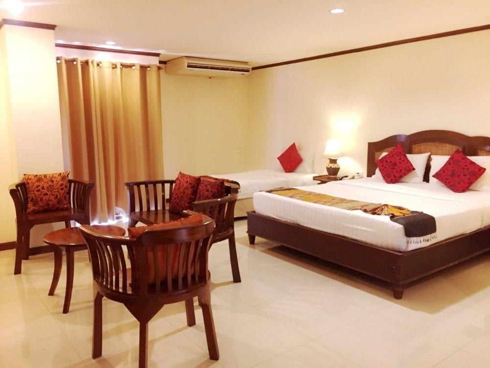 Phuphaya Resort Pattaya photo 2