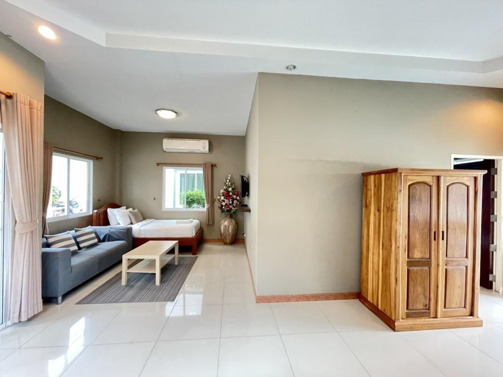 Baan Tah On The Sea photo 1