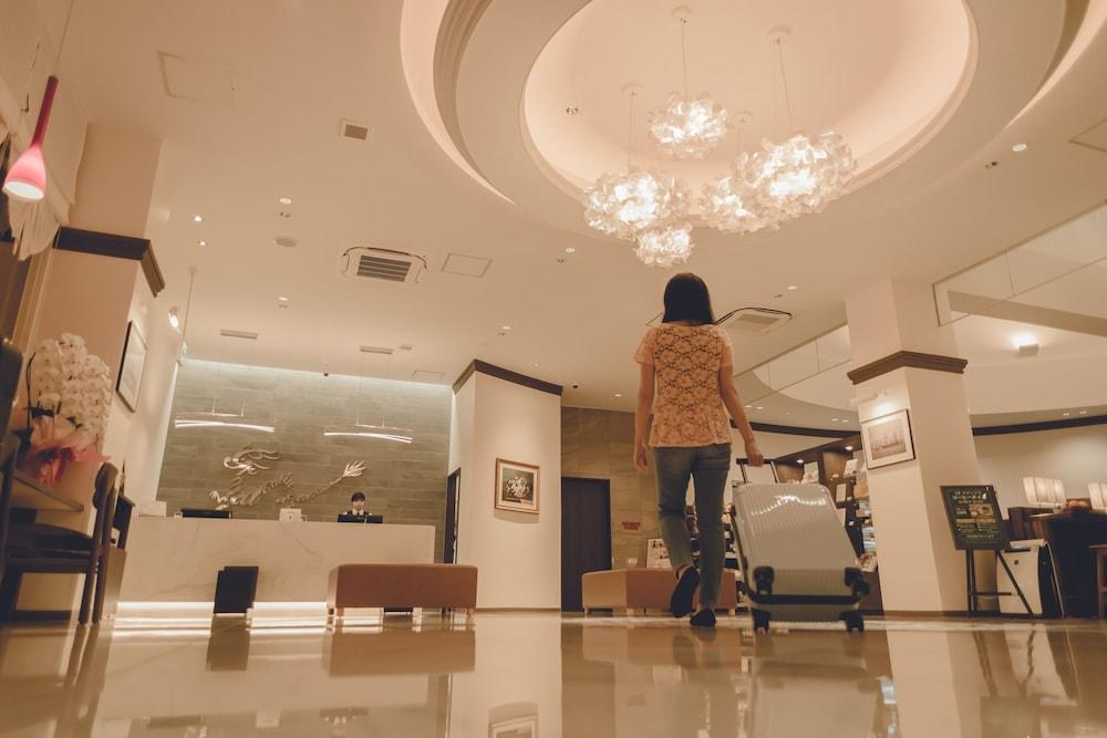 Grand Cabin Hotel Naha Oroku photo 2