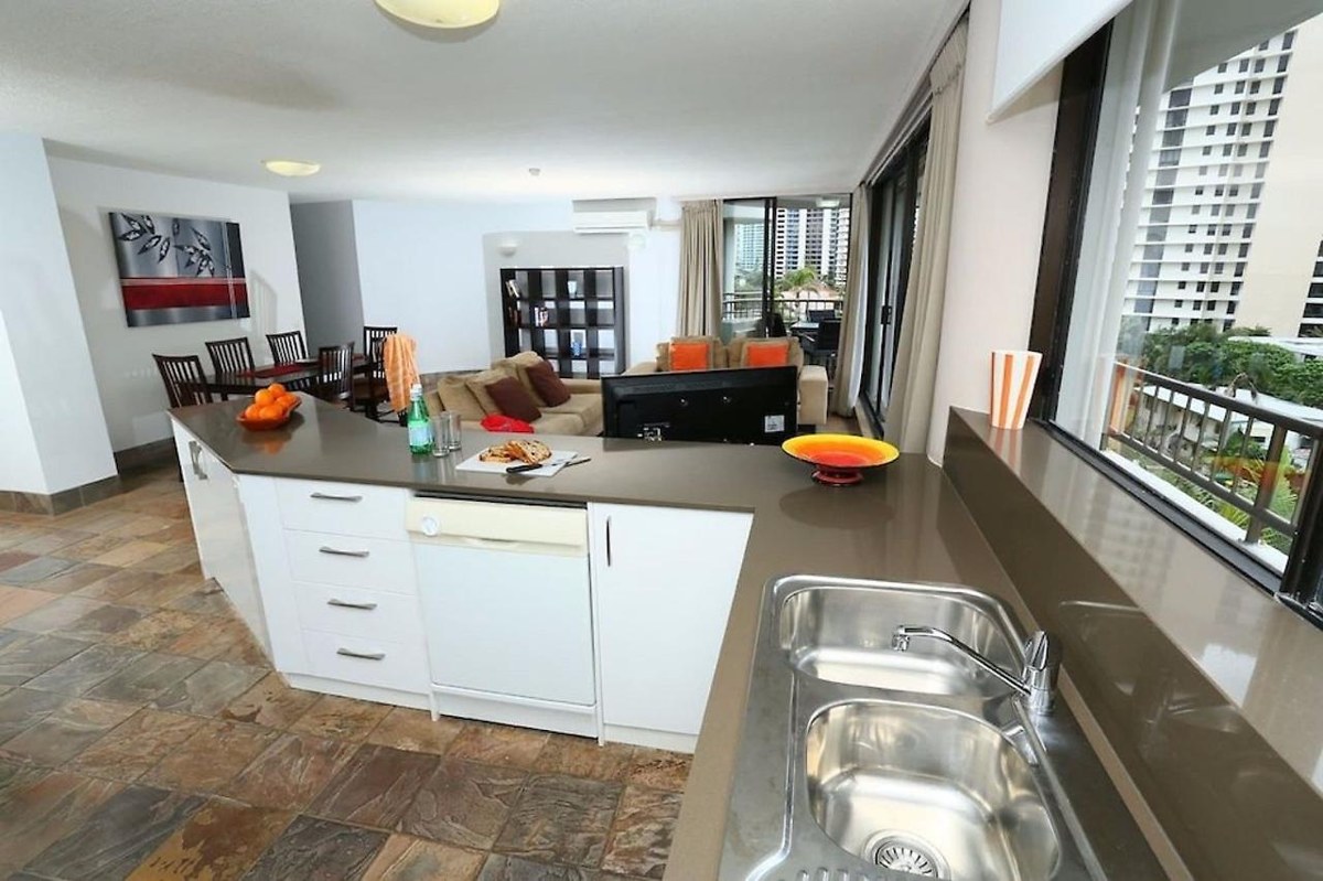 The Regent Holiday Apartments photo 4