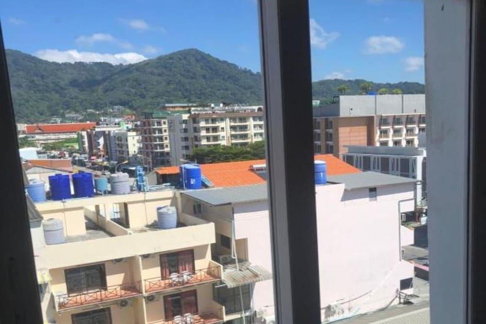Patong Buri Resort photo 1