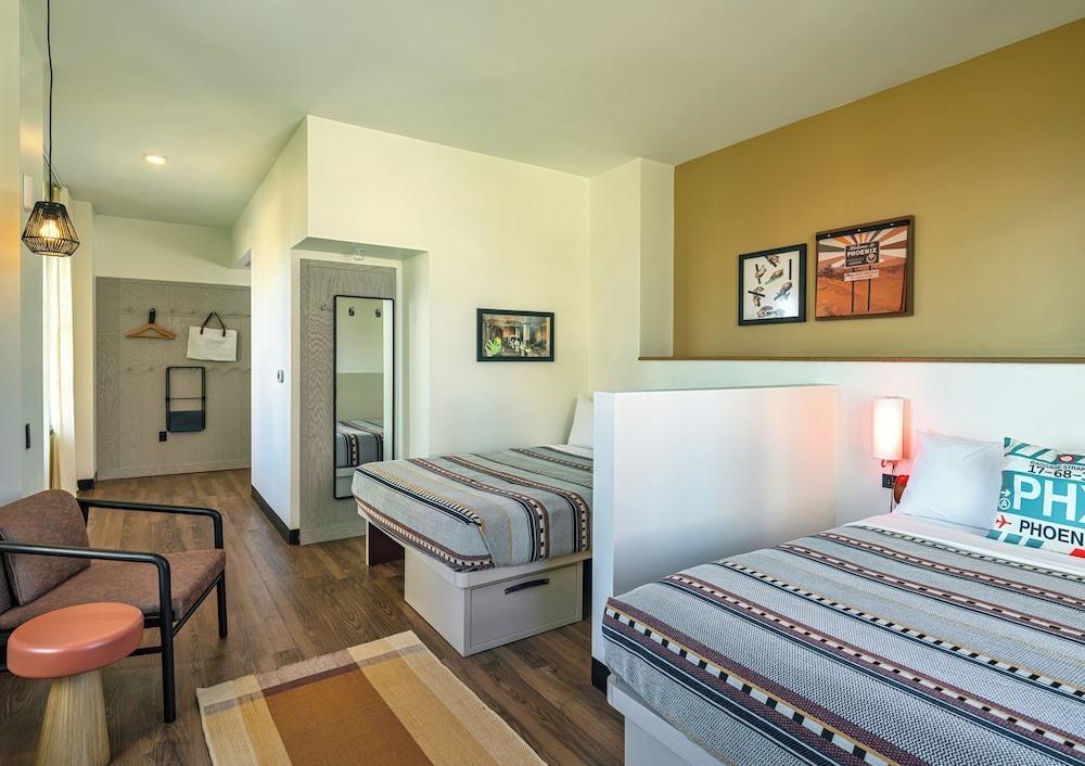 Moxy Phoenix Downtown photo 4
