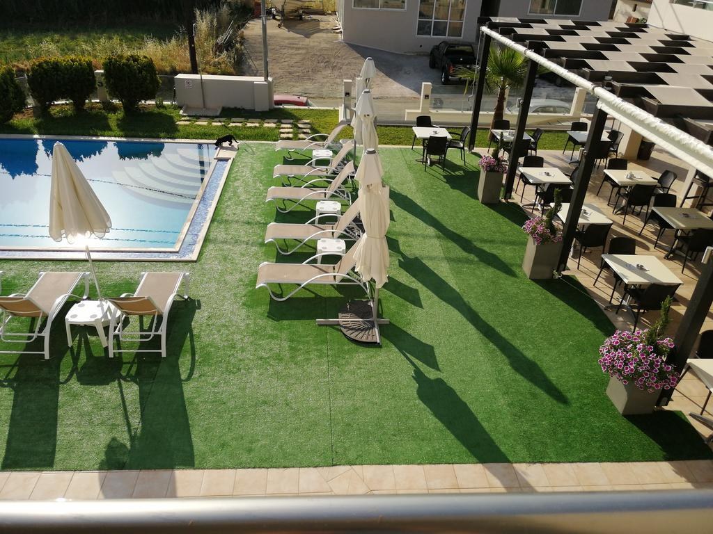 Carisa Suites and Apartments photo 3