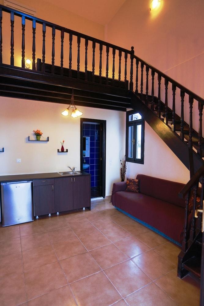 Little Lindos Sea View Studios photo 4
