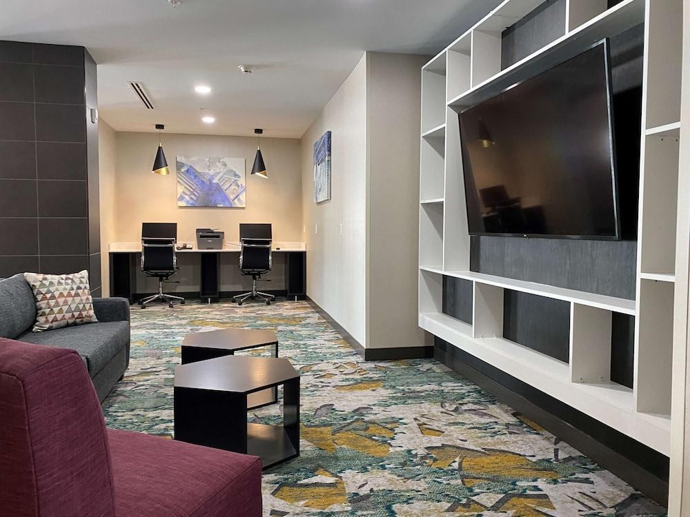 Best Western Plus Executive Residency Antioch Inn photo 4