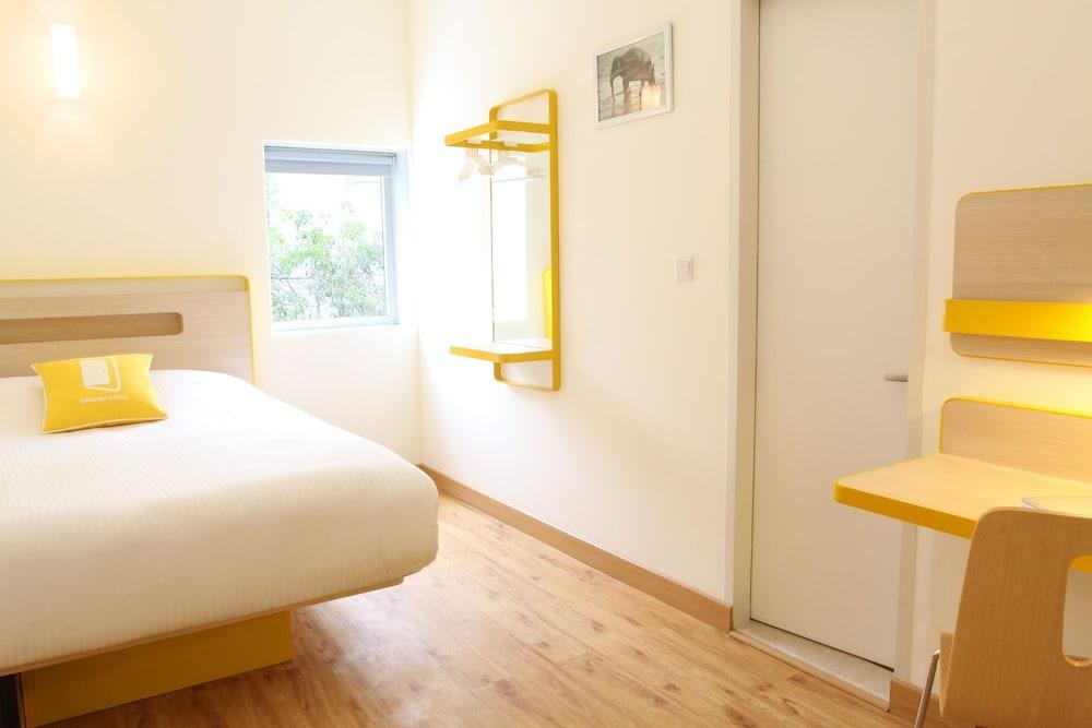Bloomrooms at Link Road photo 4