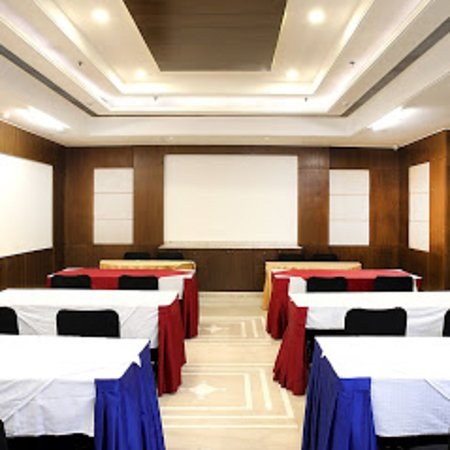 Inde Hotel Signature Tower photo 1