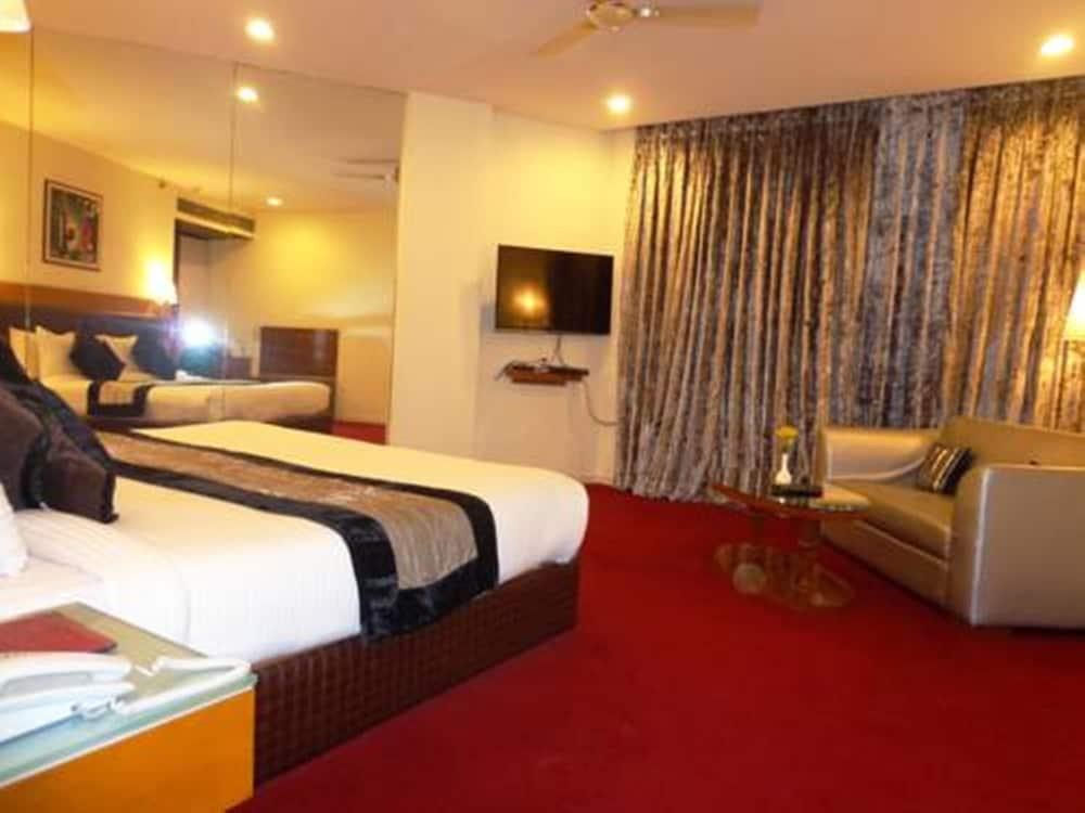 Hotel Ramhan - Mahipalpur photo 2