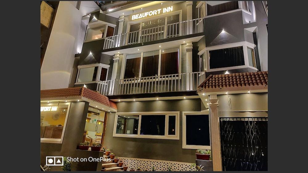 BEAUFORT INN HOTEL