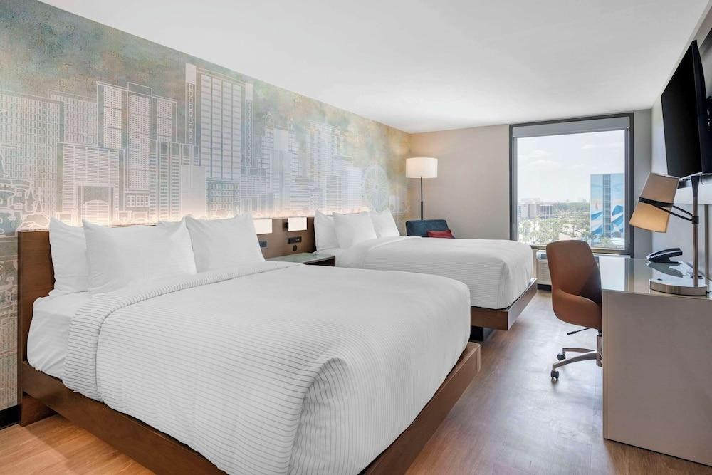 Cambria Hotel Orlando Universal Blvd photo 4