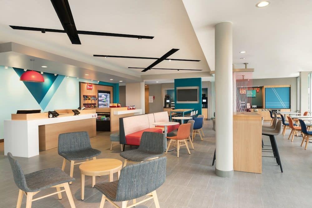 avid hotel Toronto - Vaughan Southwest by IHG photo 4