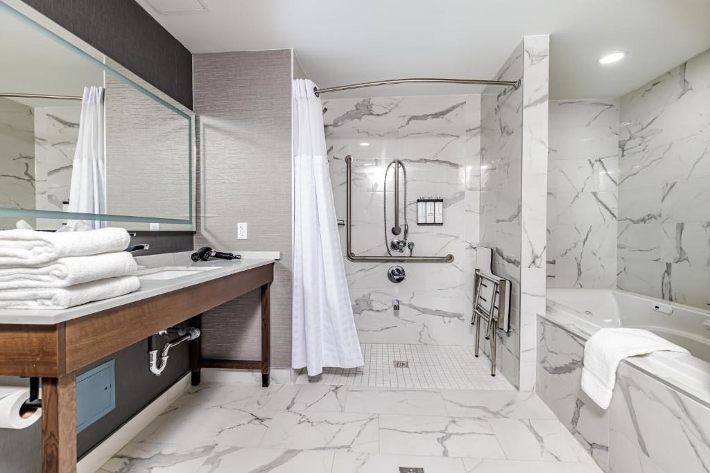 Hyatt Place Toronto - Brampton photo 2