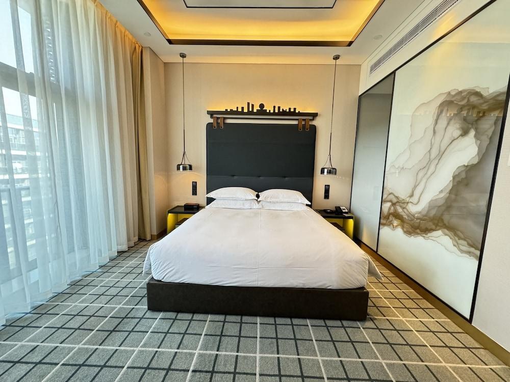 Novotel Hangzhou East Railway Station photo 3