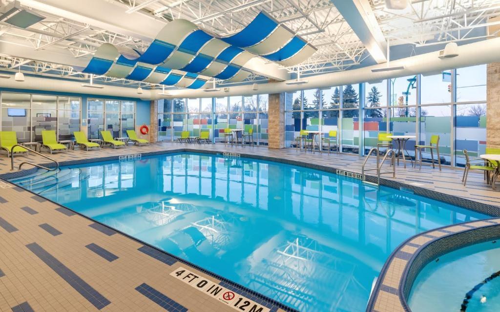 Holiday Inn Express & Suites Saskatoon East - University by IHG photo 1