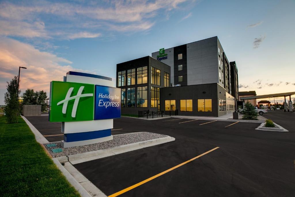 Holiday Inn Express Lethbridge Southeast by IHG photo 1