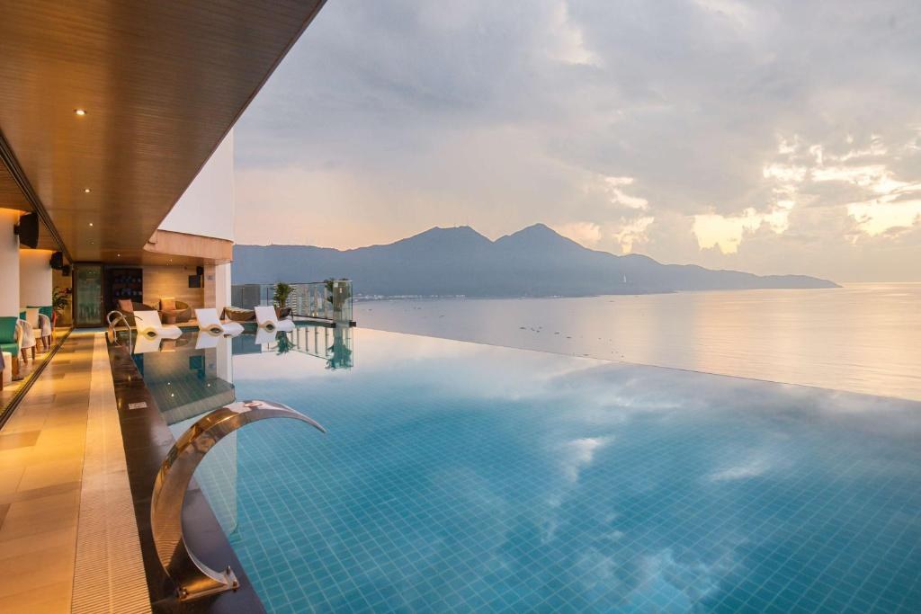 RADDISON HOTEL DANANG photo 1