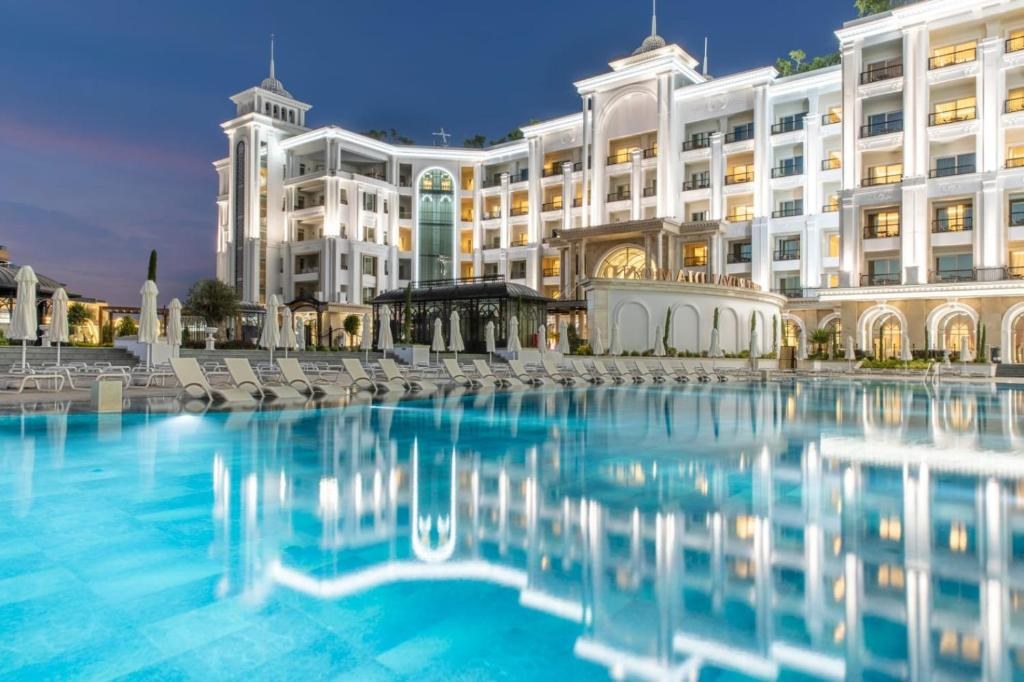 MERIT ROYAL DIAMOND & CASINO