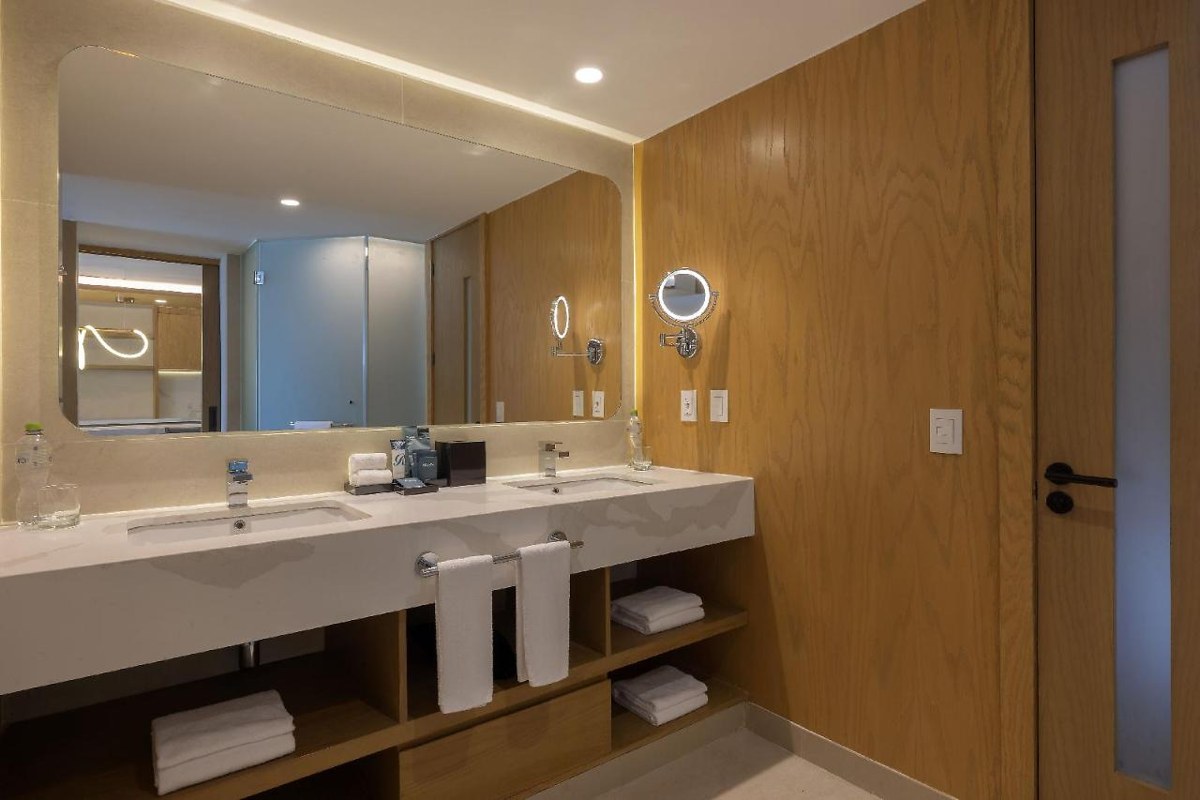 Royalton Splash Riviera Cancun, An Autograph Collection All-Inclusive Resort photo 3