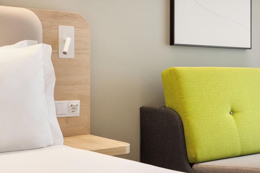 Holiday Inn Express Evora photo 1