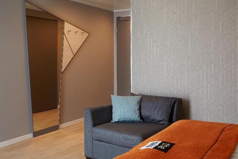 Holiday Inn The Niu Hub Dusseldorf Messe photo 2