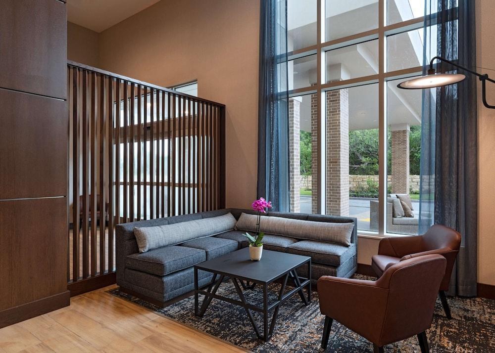 Hyatt Place Austin - Lake Travis photo 2